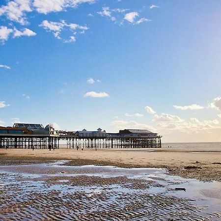 Starlux Hotel Blackpool Buitenkant foto