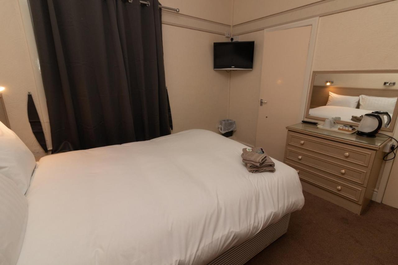 Starlux Hotel Blackpool Buitenkant foto