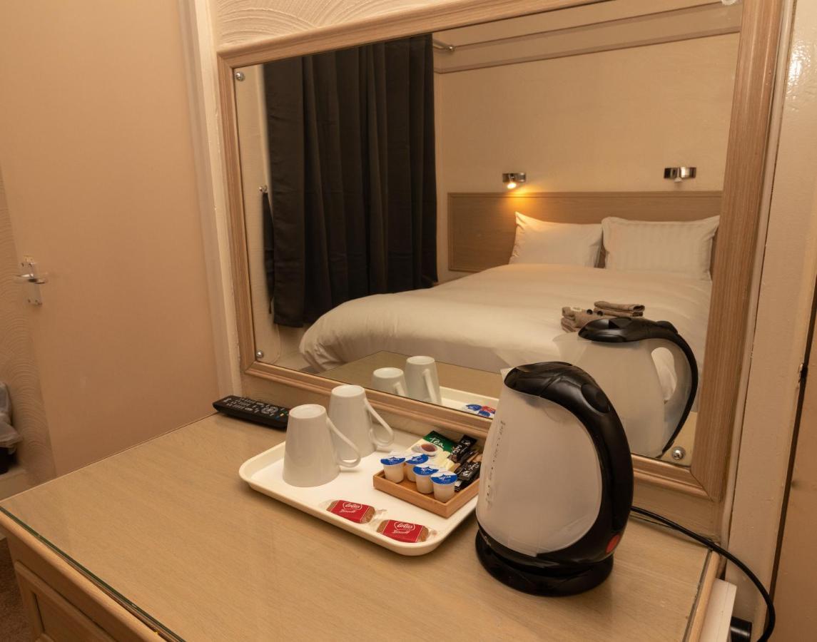 Starlux Hotel Blackpool Buitenkant foto