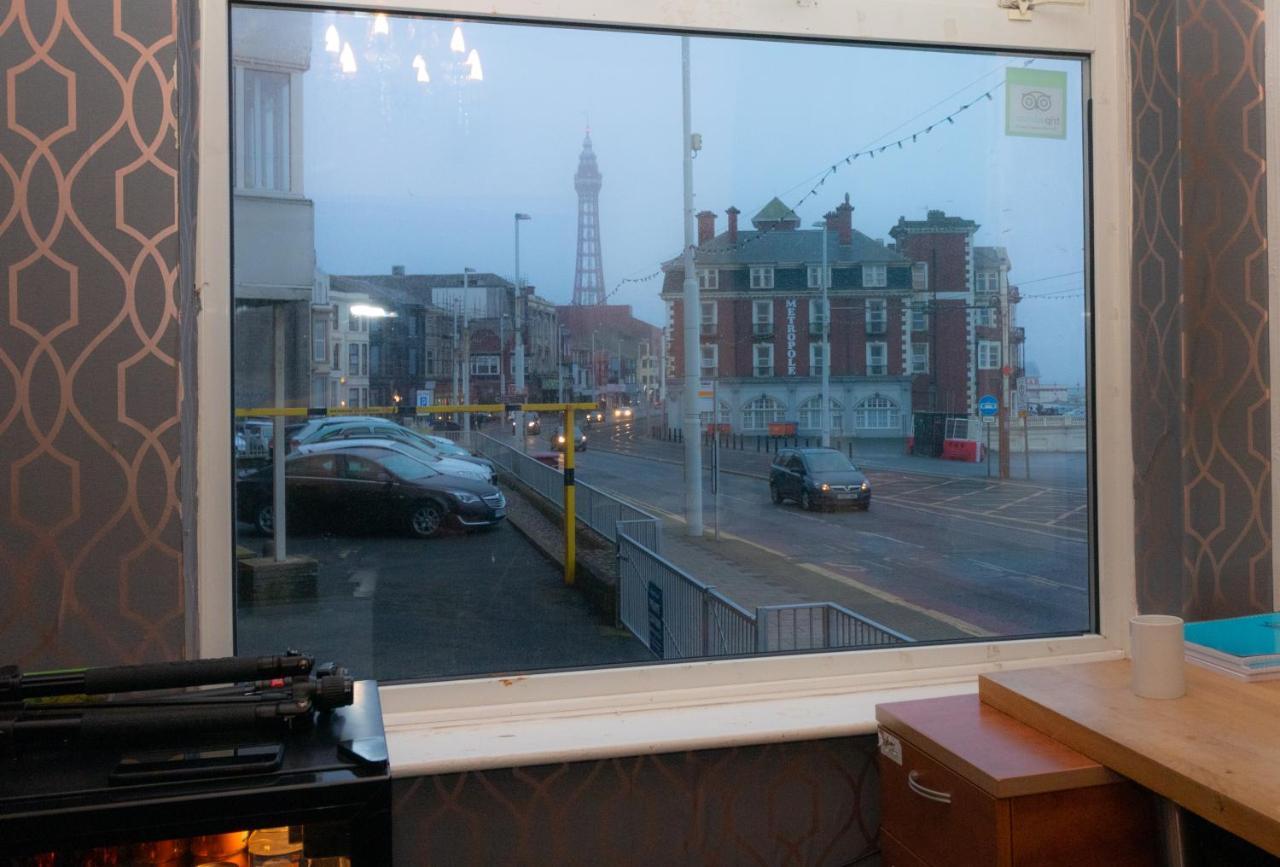 Starlux Hotel Blackpool Buitenkant foto